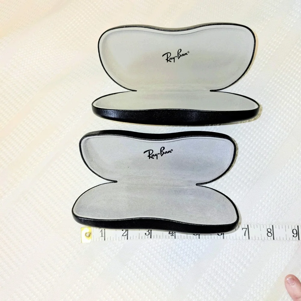 2 RAY-BAN Sunglasses Flip Top Cases. Black.‎ 2 Sizes Of Hard Cases -EUC